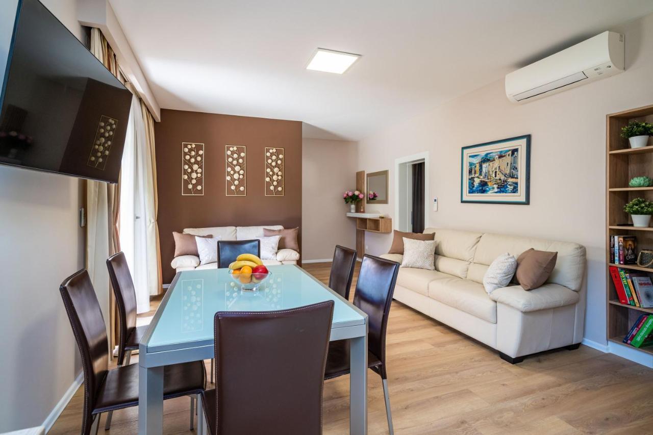 Simple Apartment Rozat