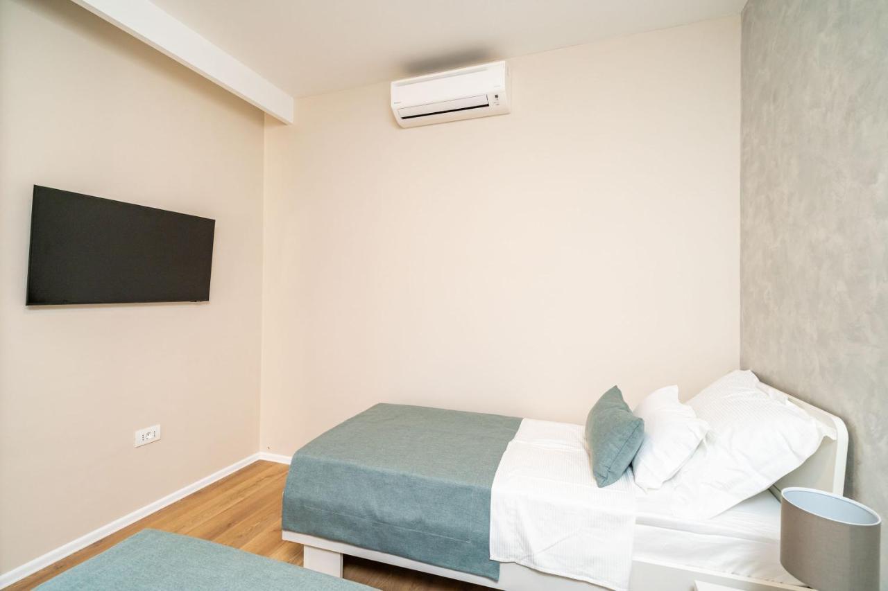 Simple Apartment Rozat