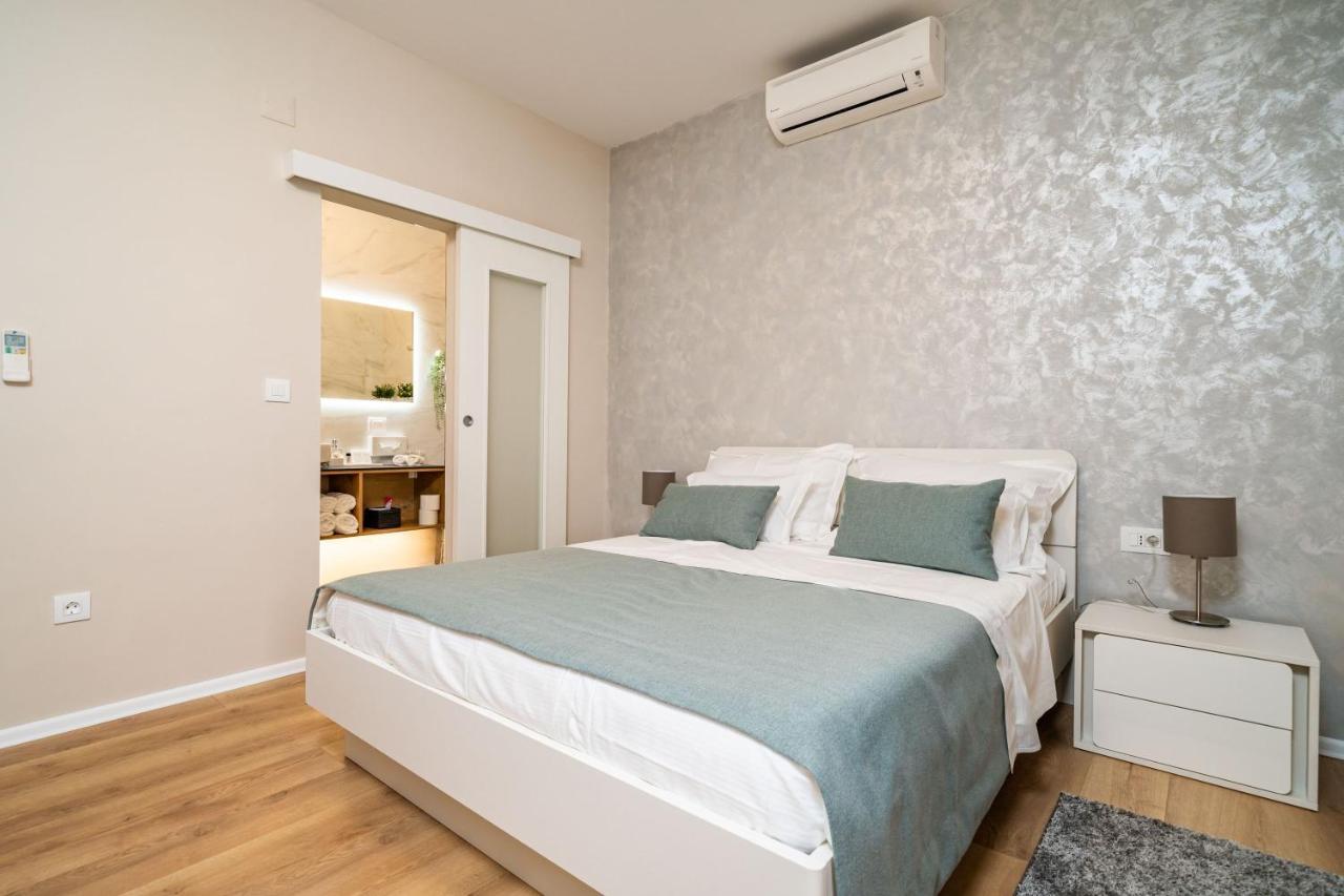 Apartment Simple Rozat