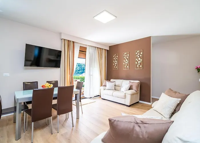 Apartment Simple Suite
